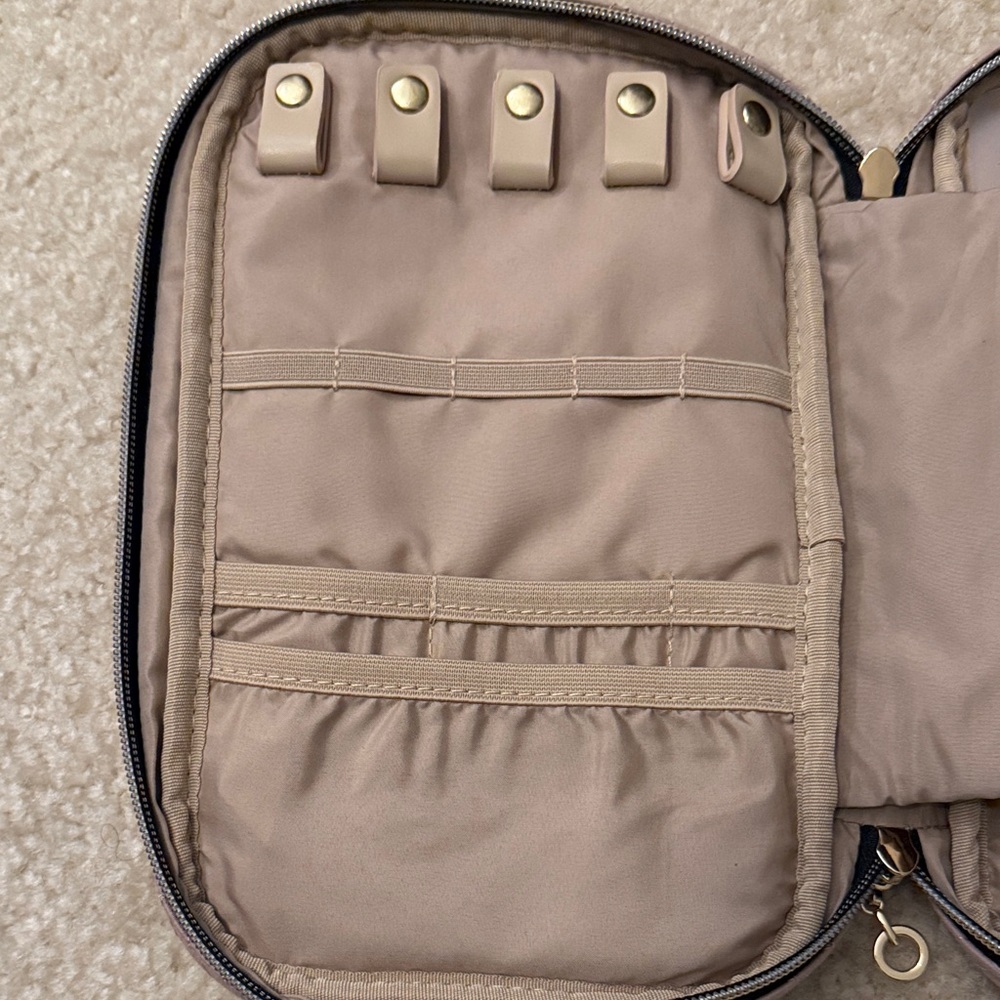 Quilted Mauve Travel Jewelry Pouch - Picture 2 of 5